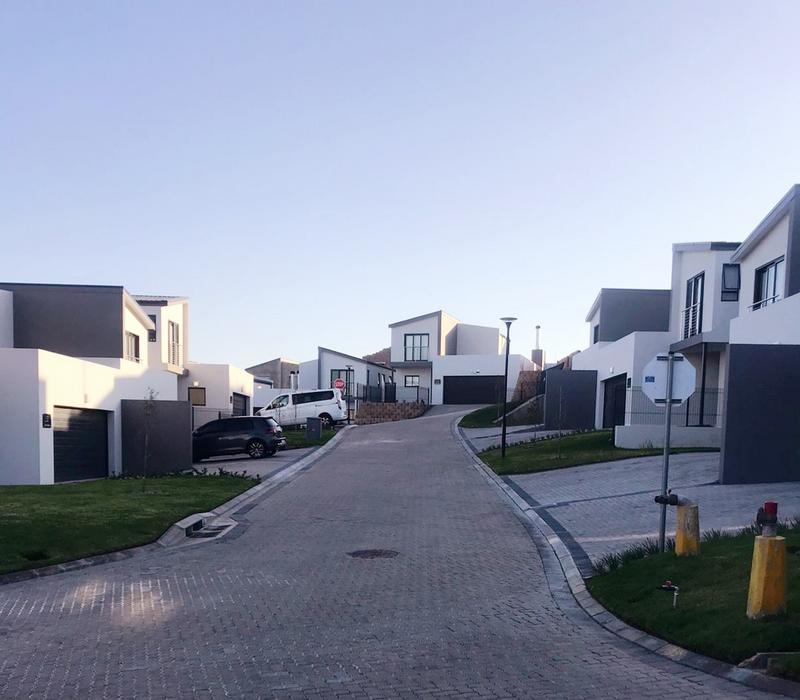3 Bedroom Property for Sale in Protea Heights Western Cape